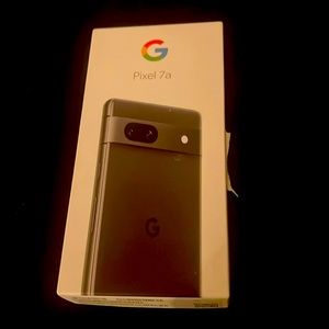 Google pixel 7 , open but brand new, never used